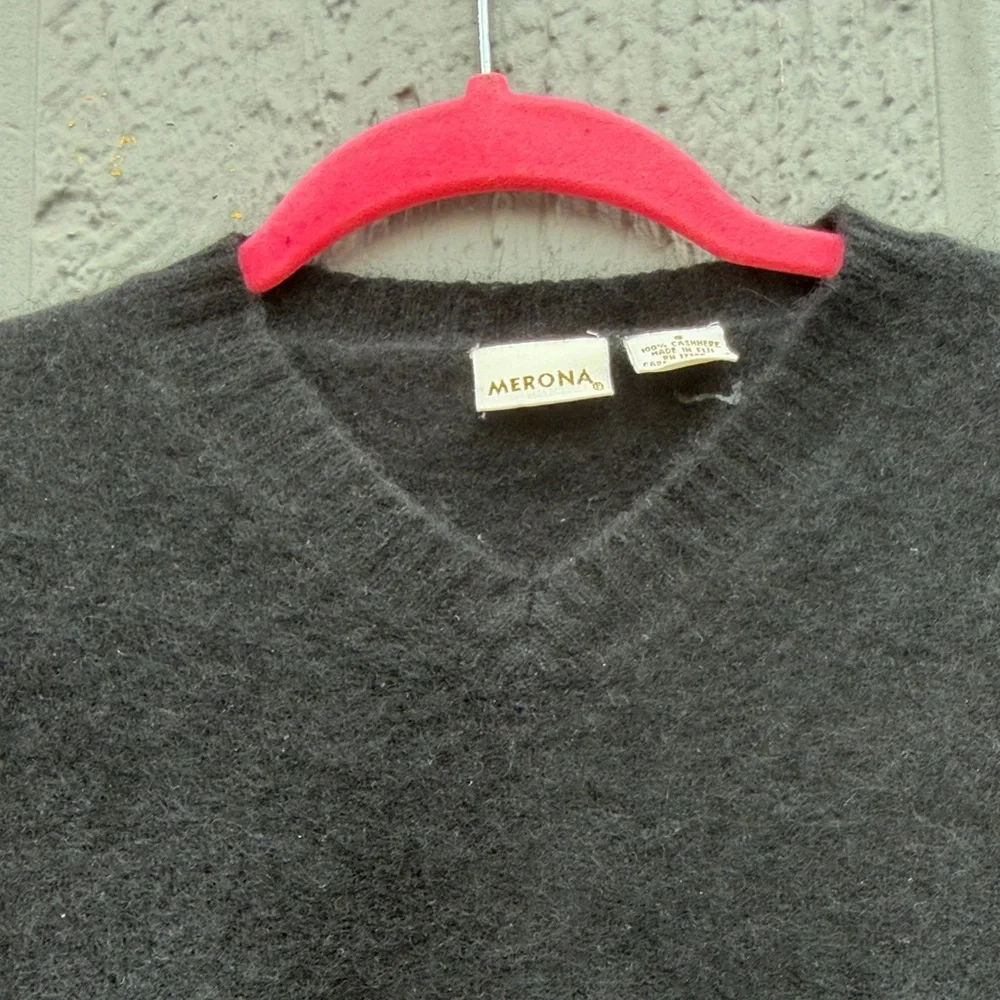 Sonoma Women’s 100% Cashmere Black V-Neck Sweater Size: S